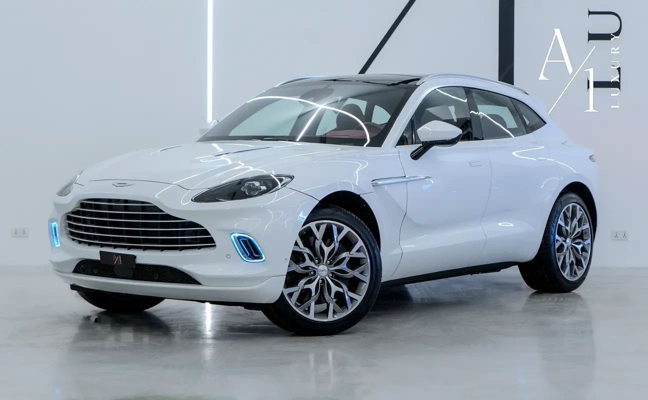 2023 Aston Martin DBX