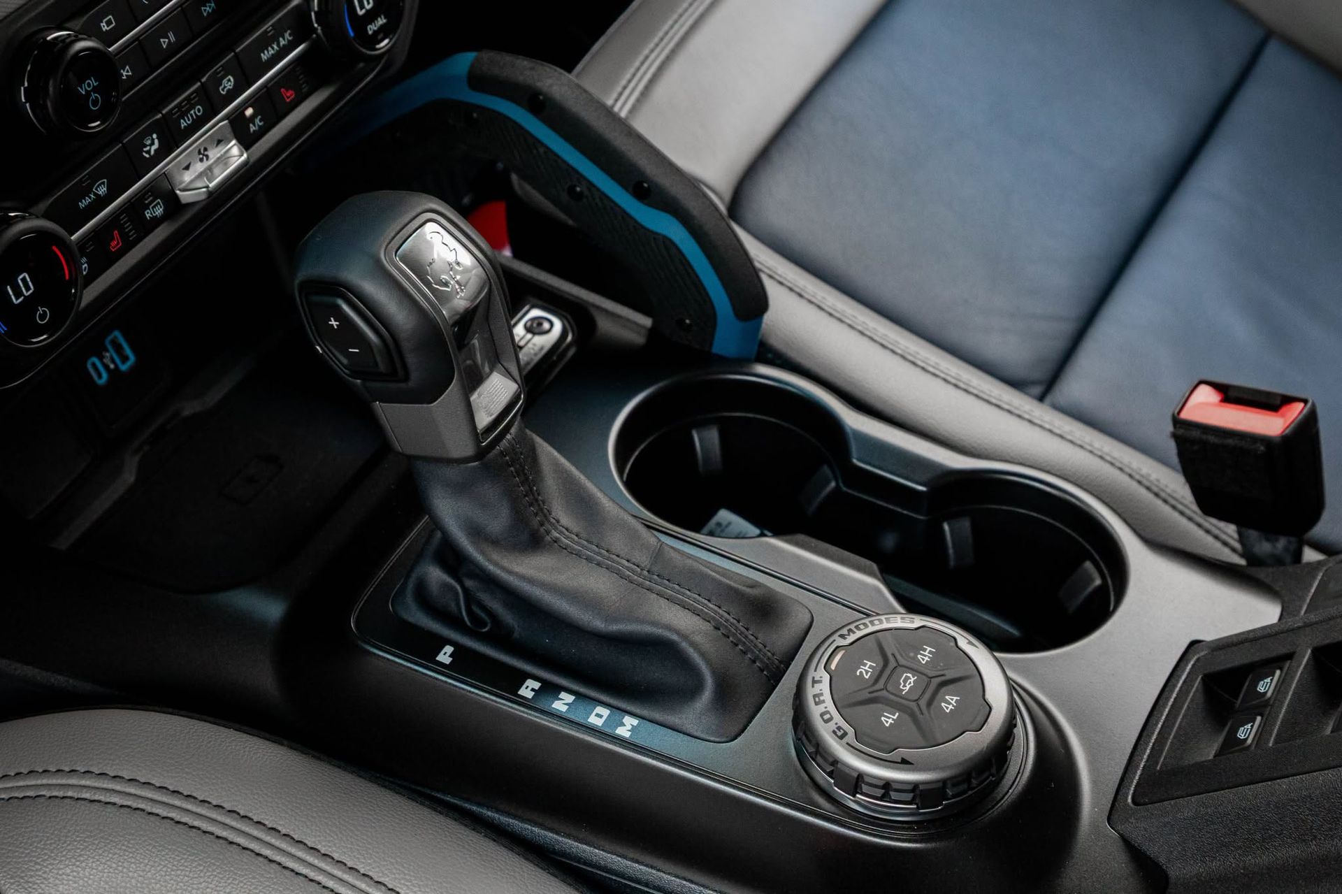 2023 Ford Bronco photo 4