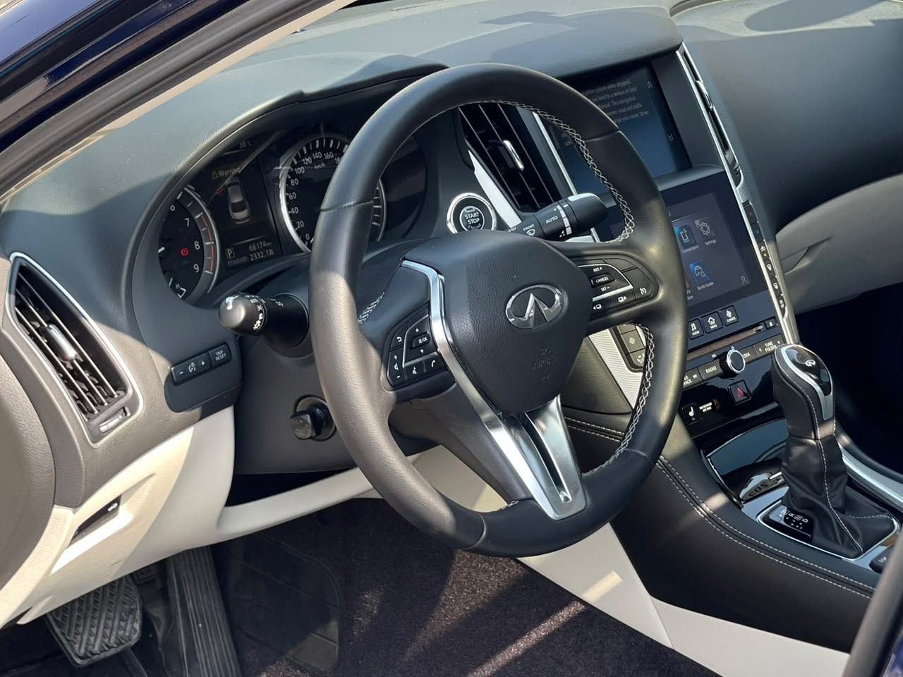 2024 Infiniti Q50 photo 3