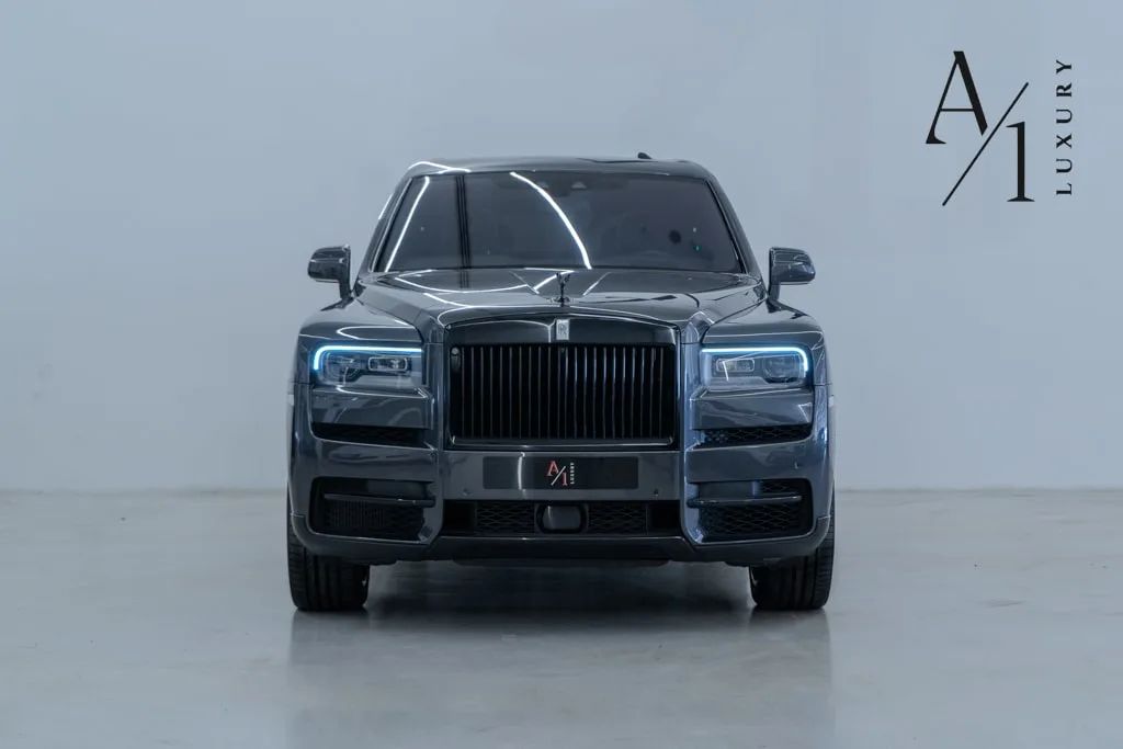 2022 Rolls-Royce Cullinan photo 2