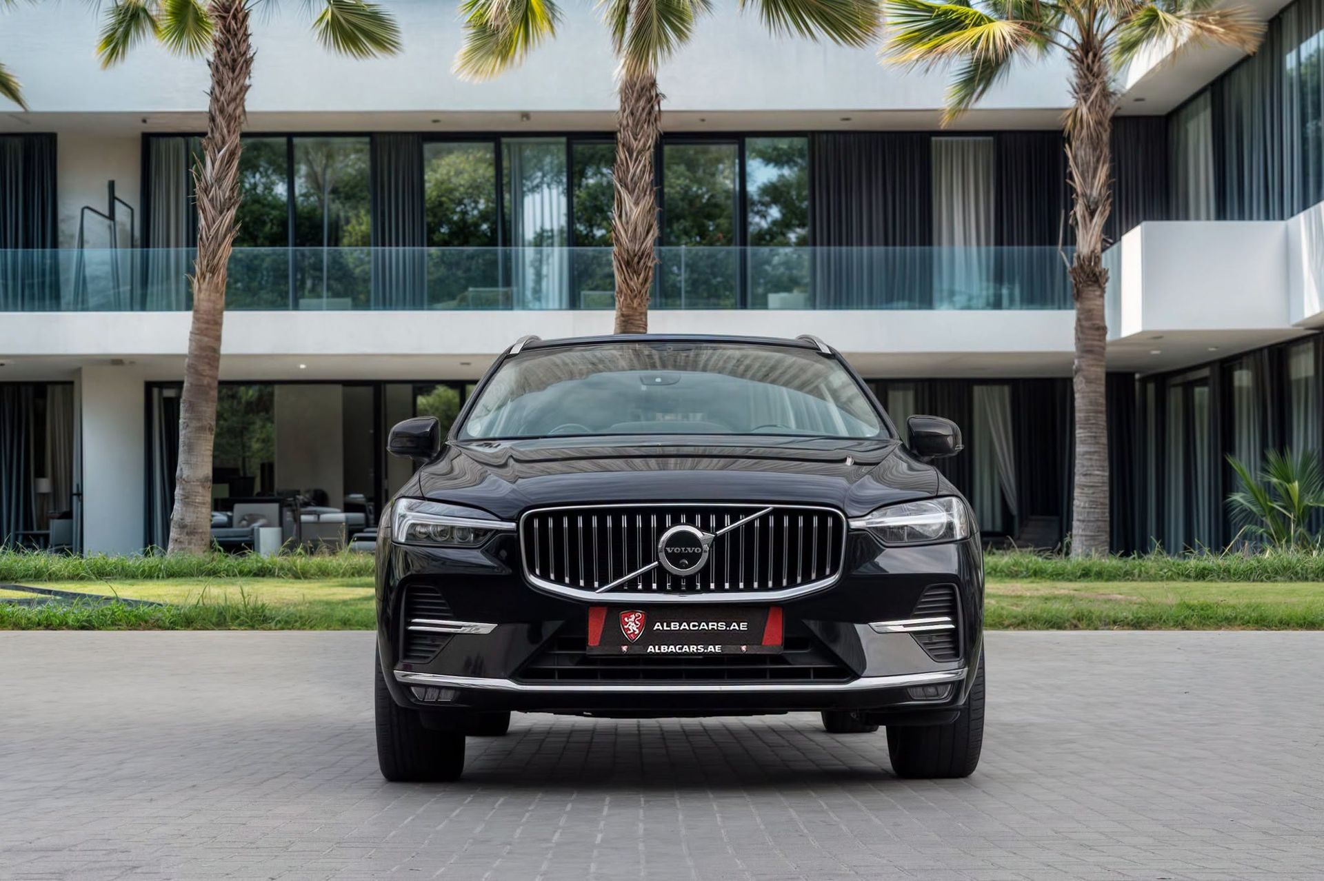 2022 Volvo XC60 photo 2
