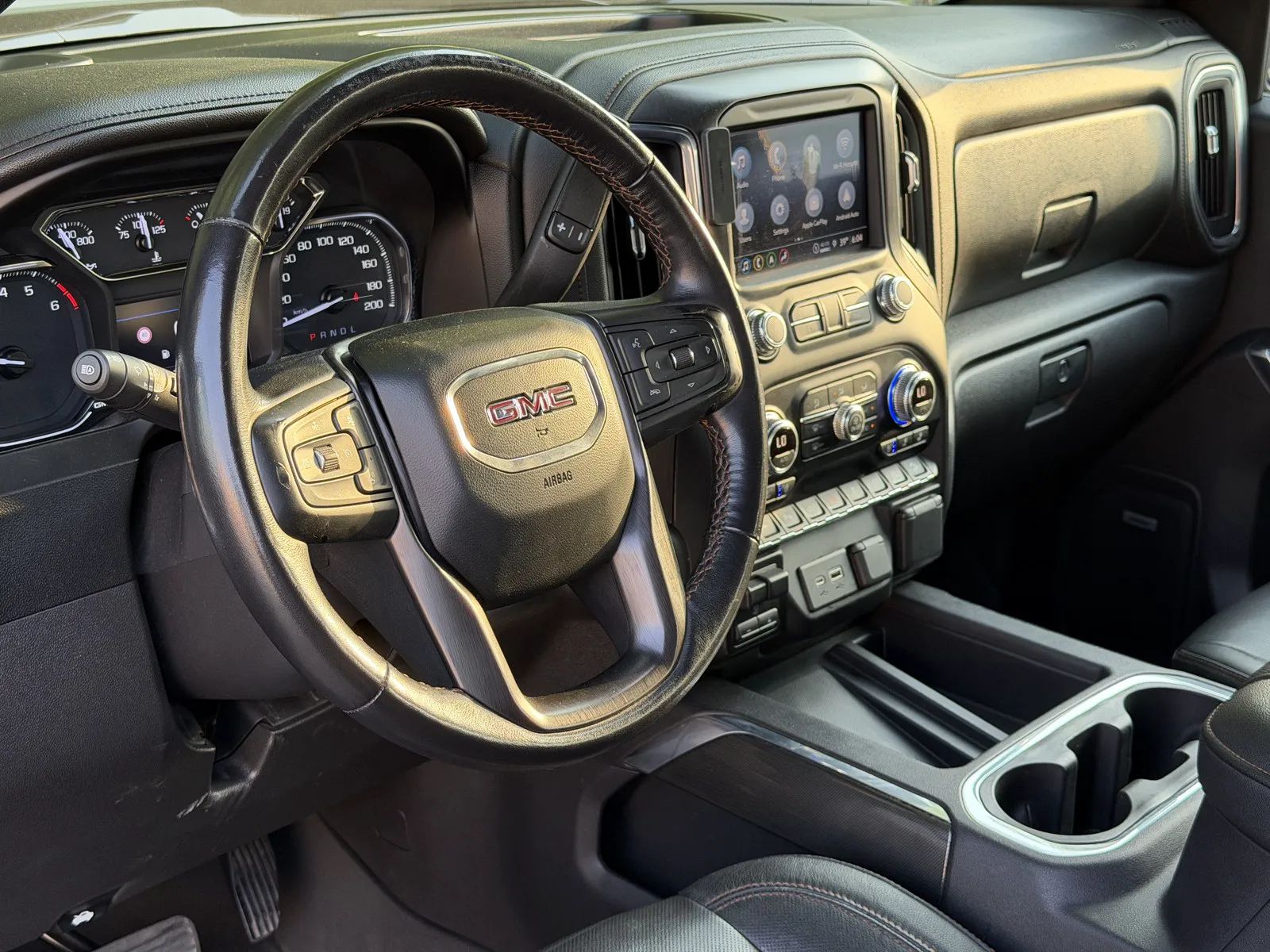 2021 GMC Sierra 1500 photo 2