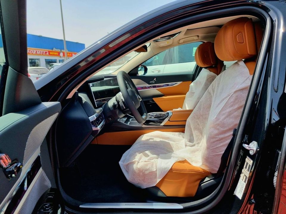 2026 BMW 735i  photo 2