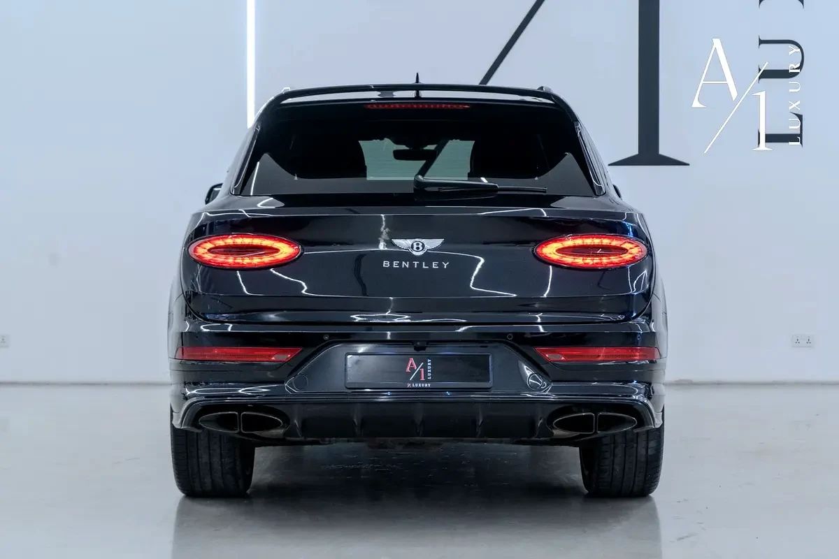 2021 Bentley Bentayga photo 5