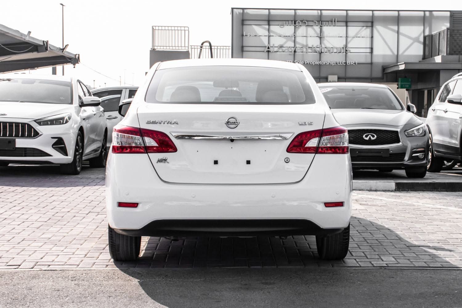 2020 Nissan Sentra photo 5