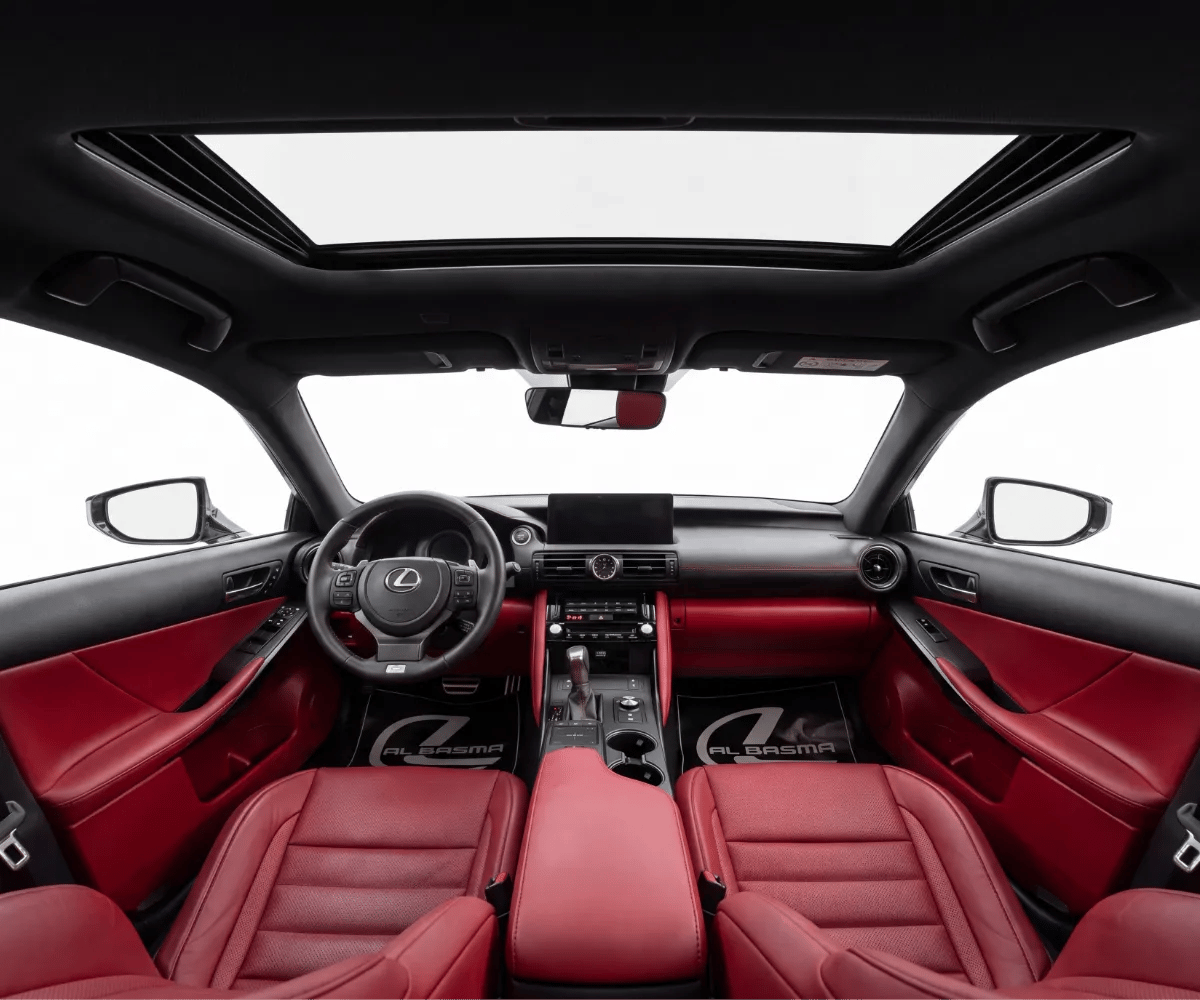 2023 Lexus IS photo 3