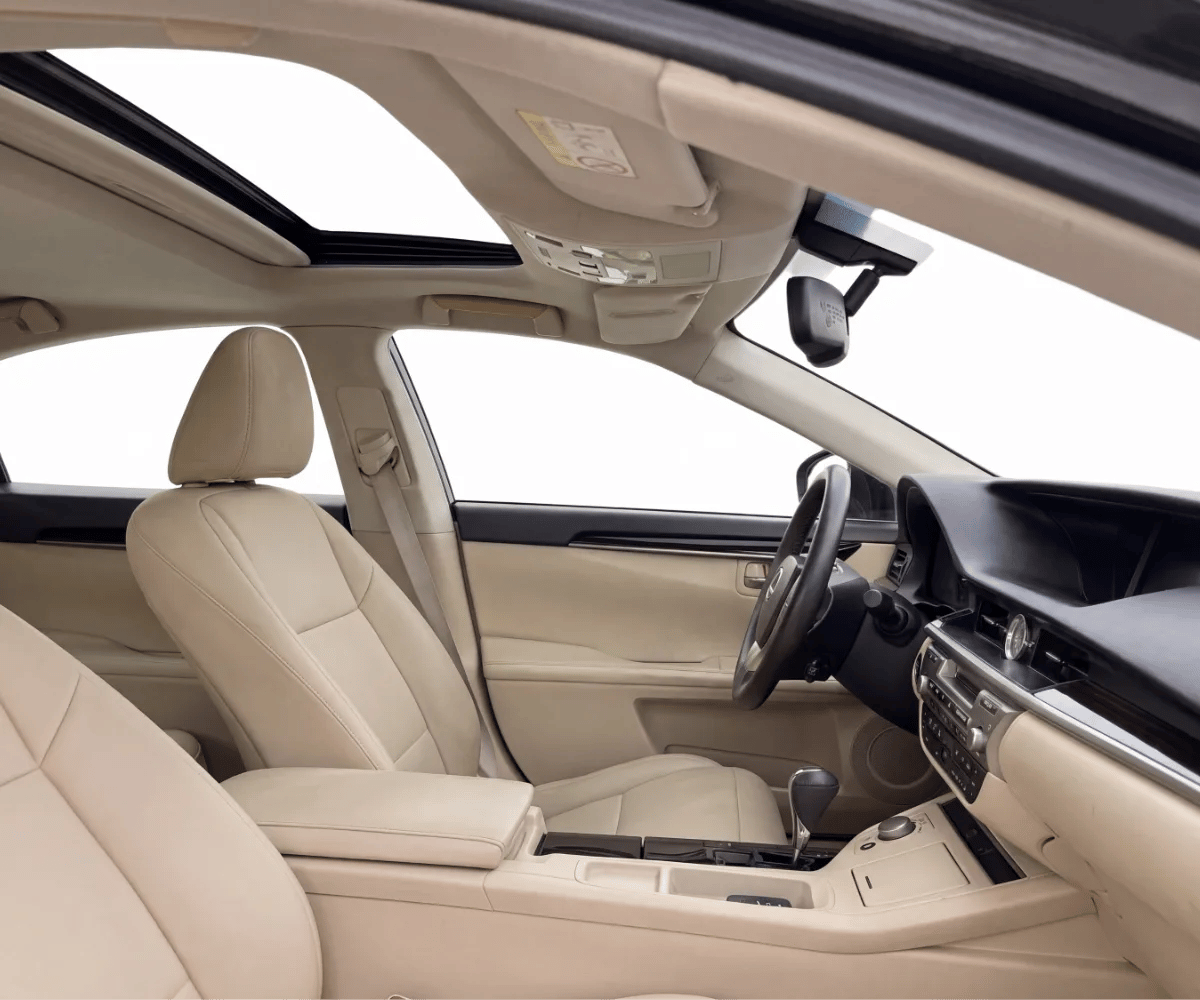 2014 Lexus ES350 photo 3
