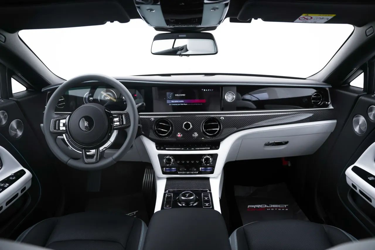 2025 Rolls-Royce Spectre photo 4