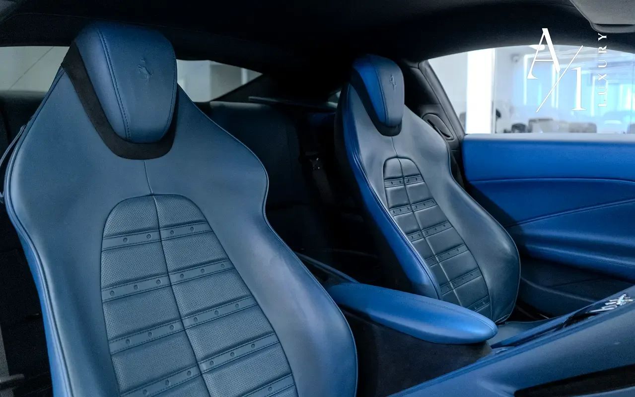 2022 Ferrari Roma photo 3