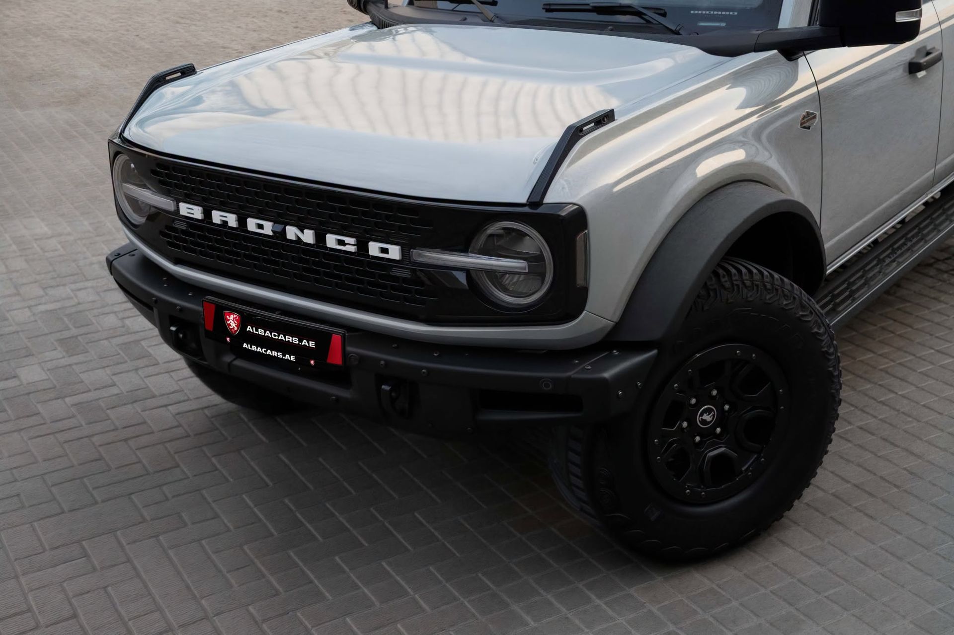 2023 Ford Bronco Widetrack Sport photo 2