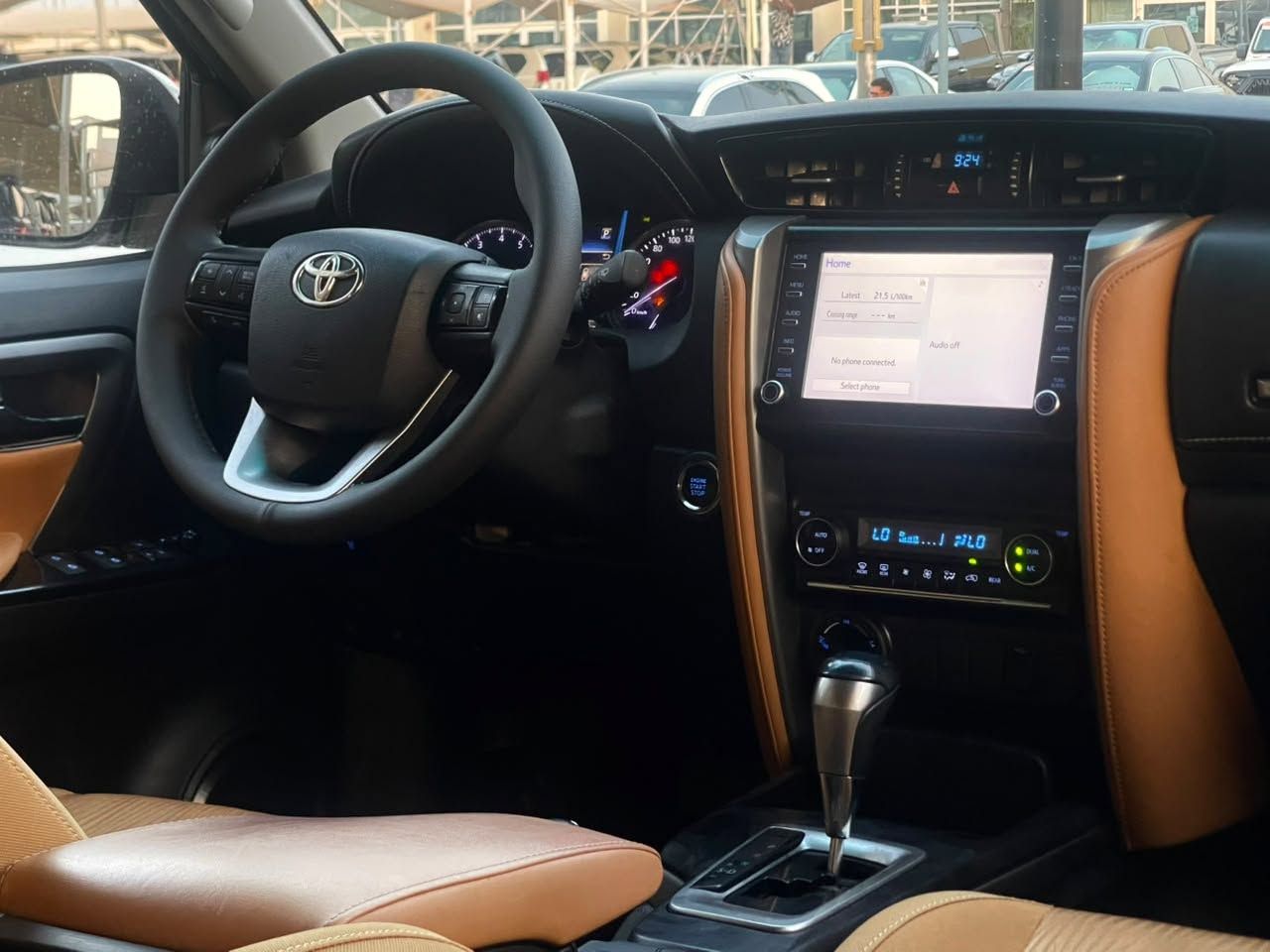 2022 Toyota Fortuner photo 4