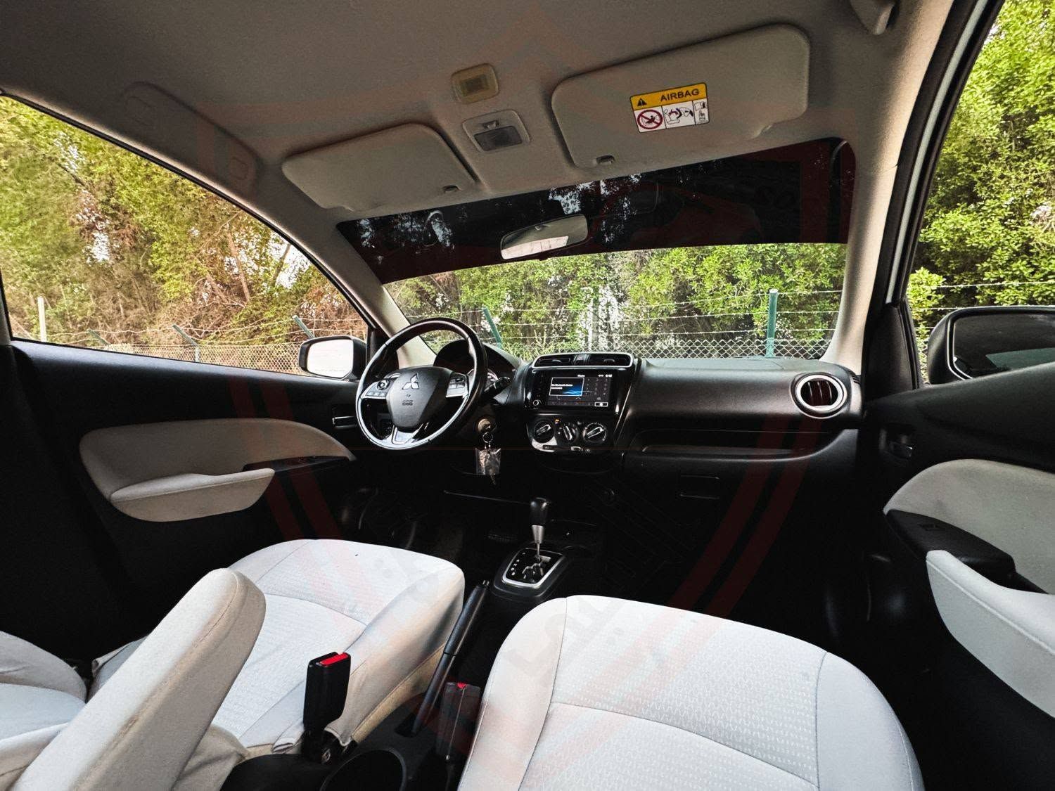 2022 Mitsubishi Attrage photo 2