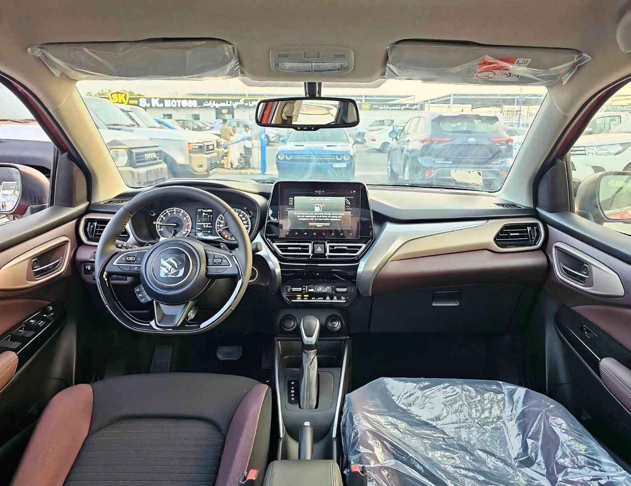 2025 Suzuki Fronx photo 4