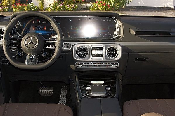 2025 Mercedes-Benz Mercedes-AMG G 63 photo 3