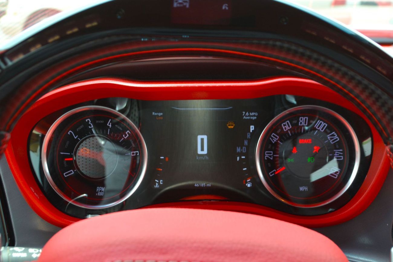 2022 Dodge Challenger photo 4