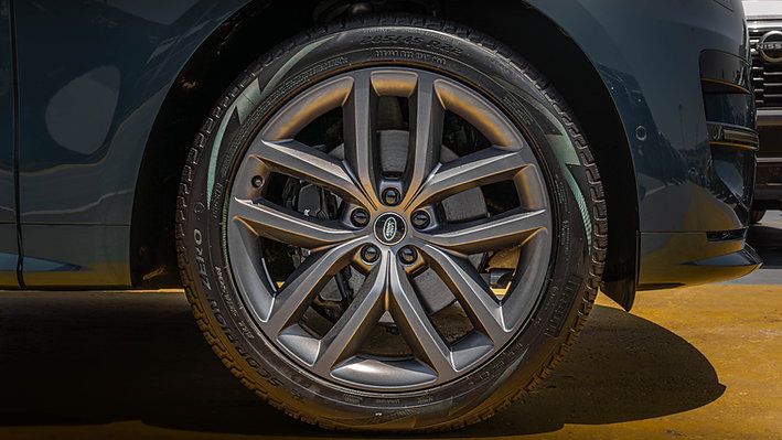 2023 Land Rover Range Rover Sport photo 4