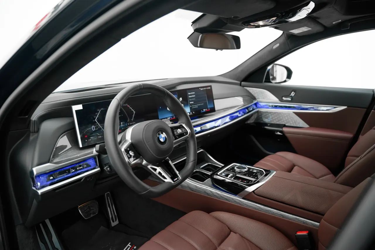 2024 BMW 7 Series photo 3