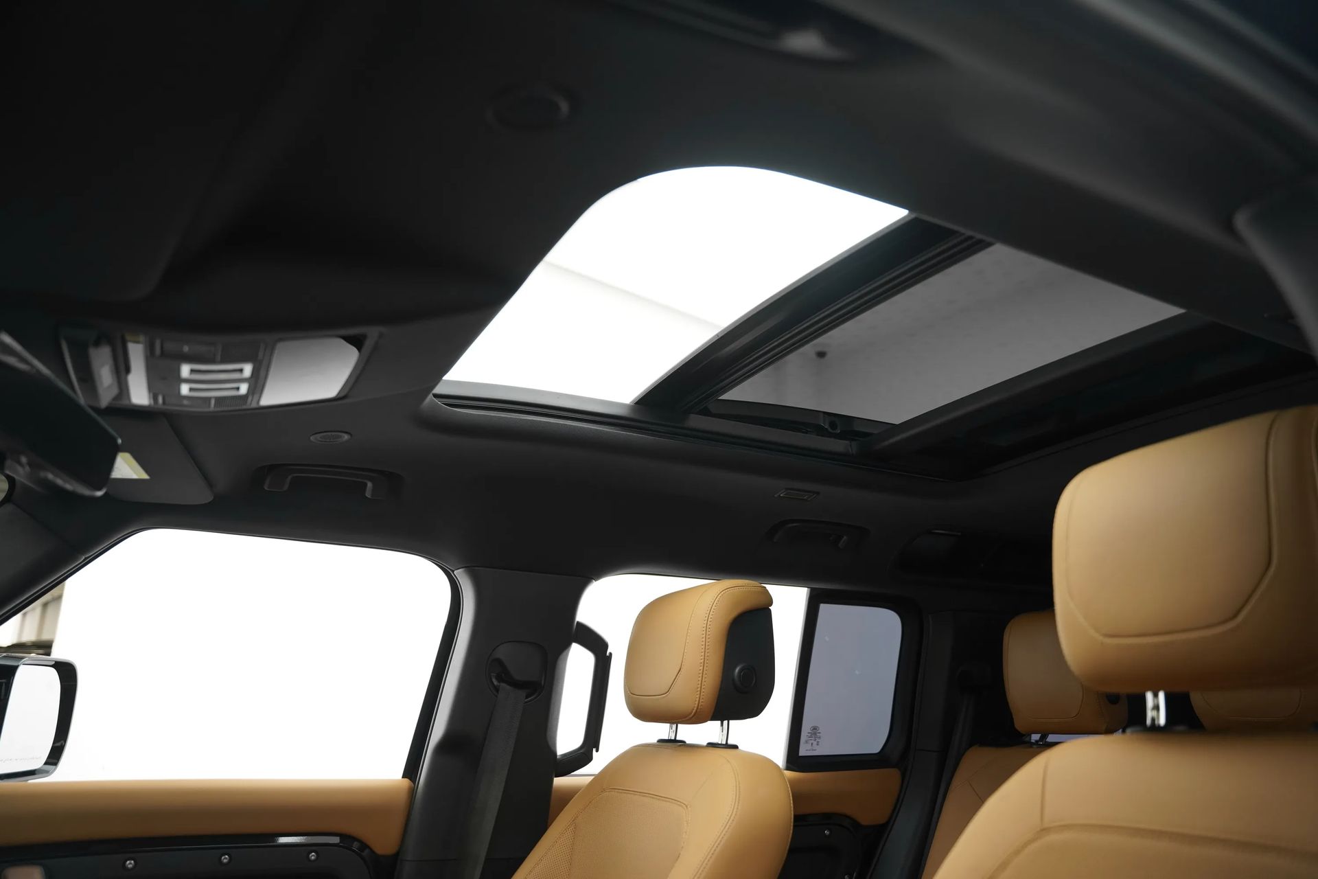 2024 Land Rover Defender 110  photo 5