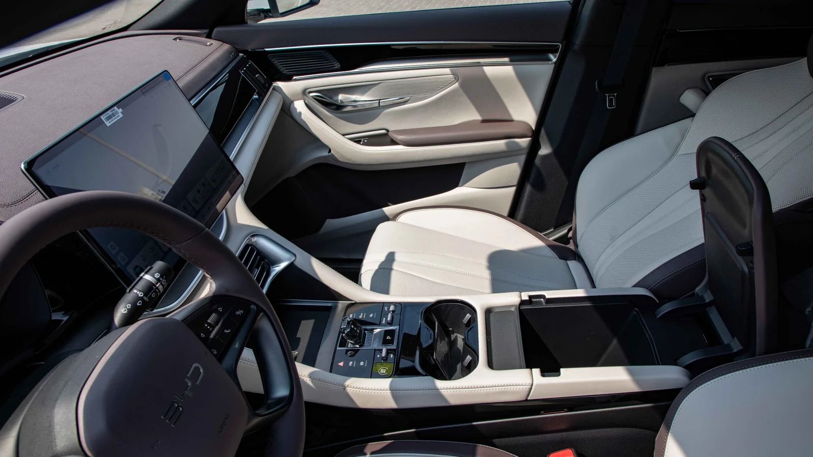 2026 BYD Song Plus DM-i Flagship Edition photo 3