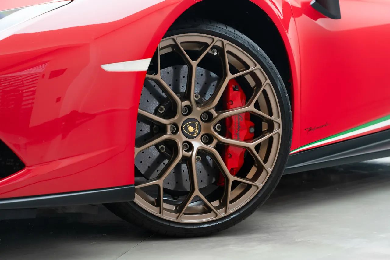 2019 Lamborghini Huracan photo 5