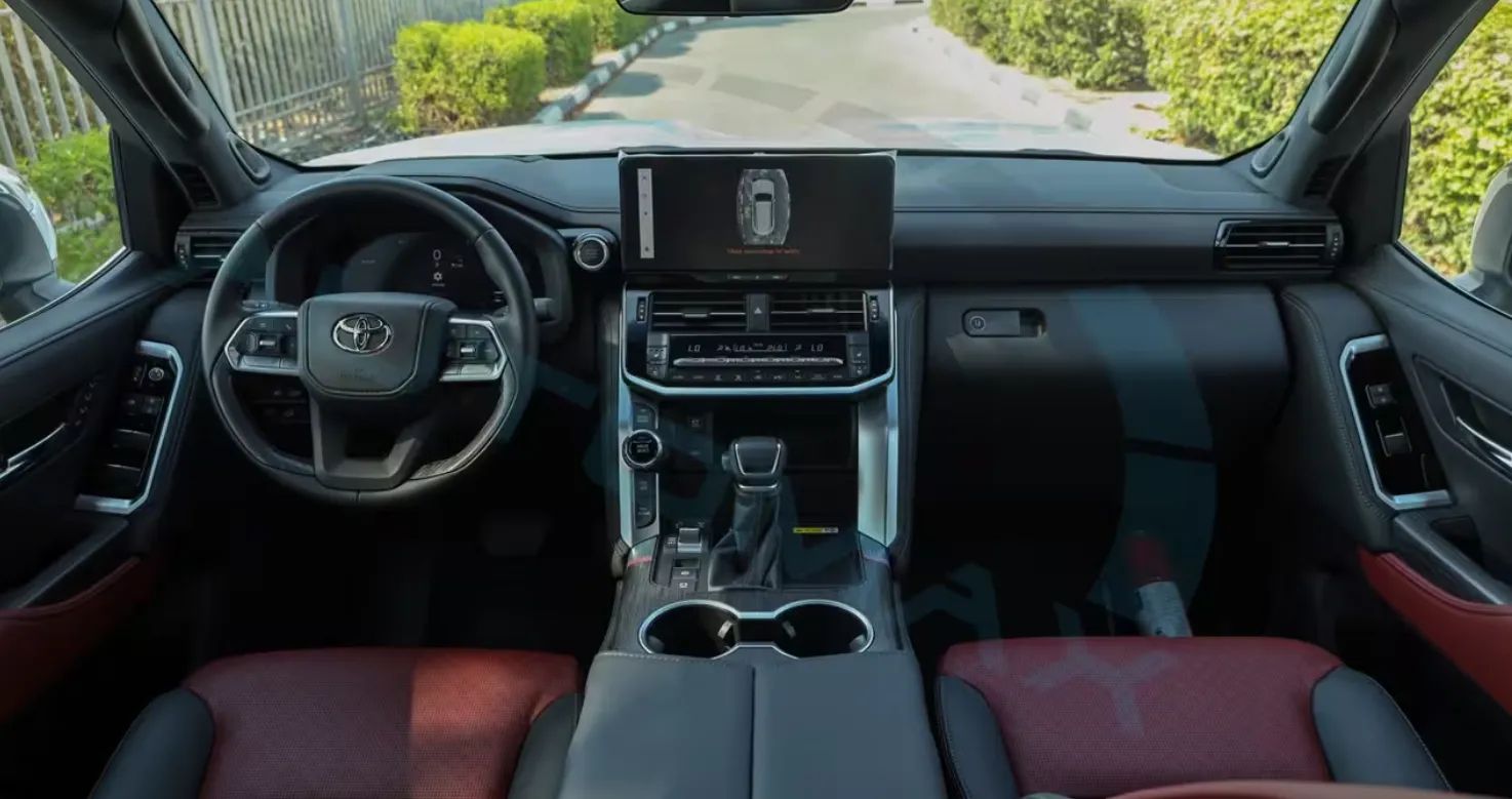 2026 Toyota Land Cruiser VXR photo 2