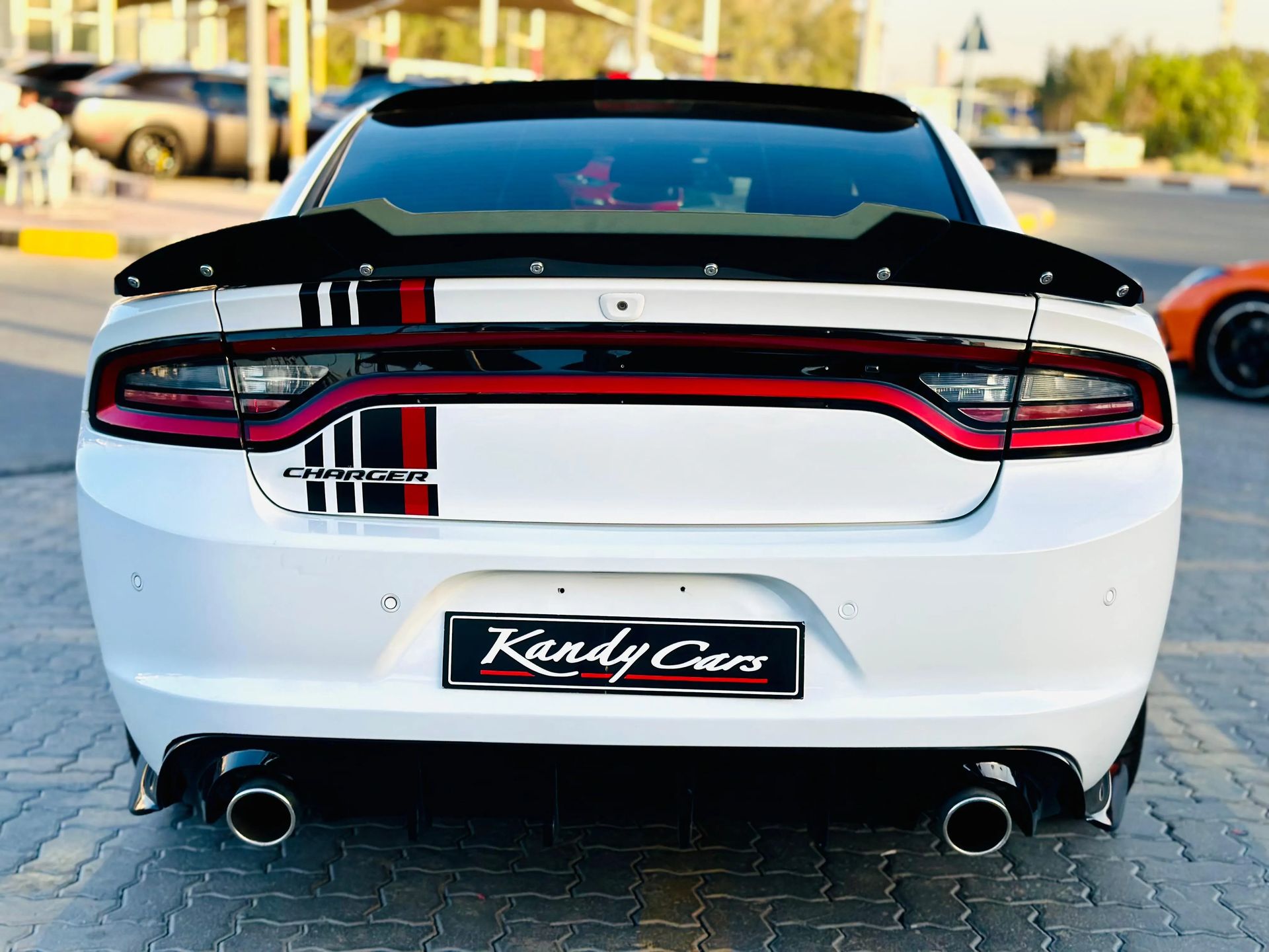 2018 Dodge Charger photo 5