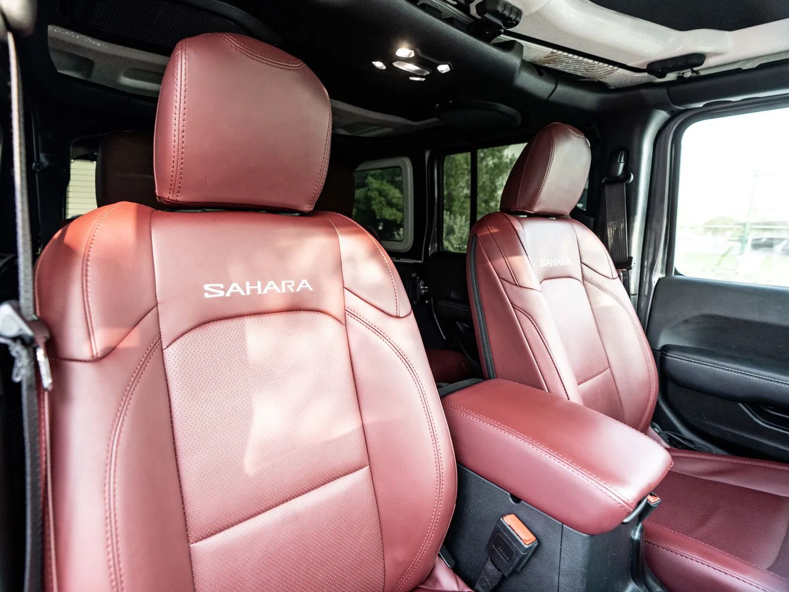 2022 Jeep Wrangler photo 5