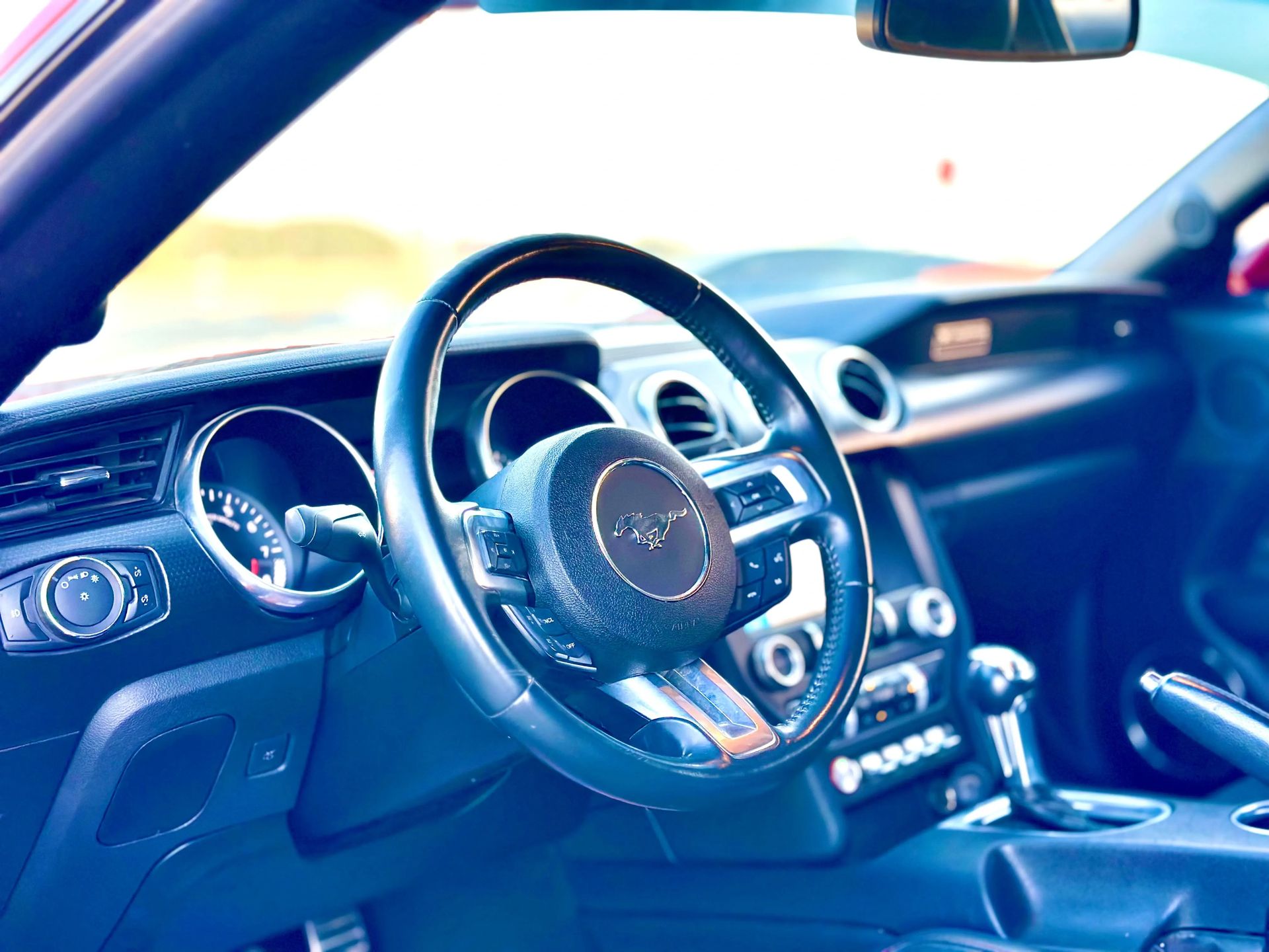 2019 Ford Mustang photo 5