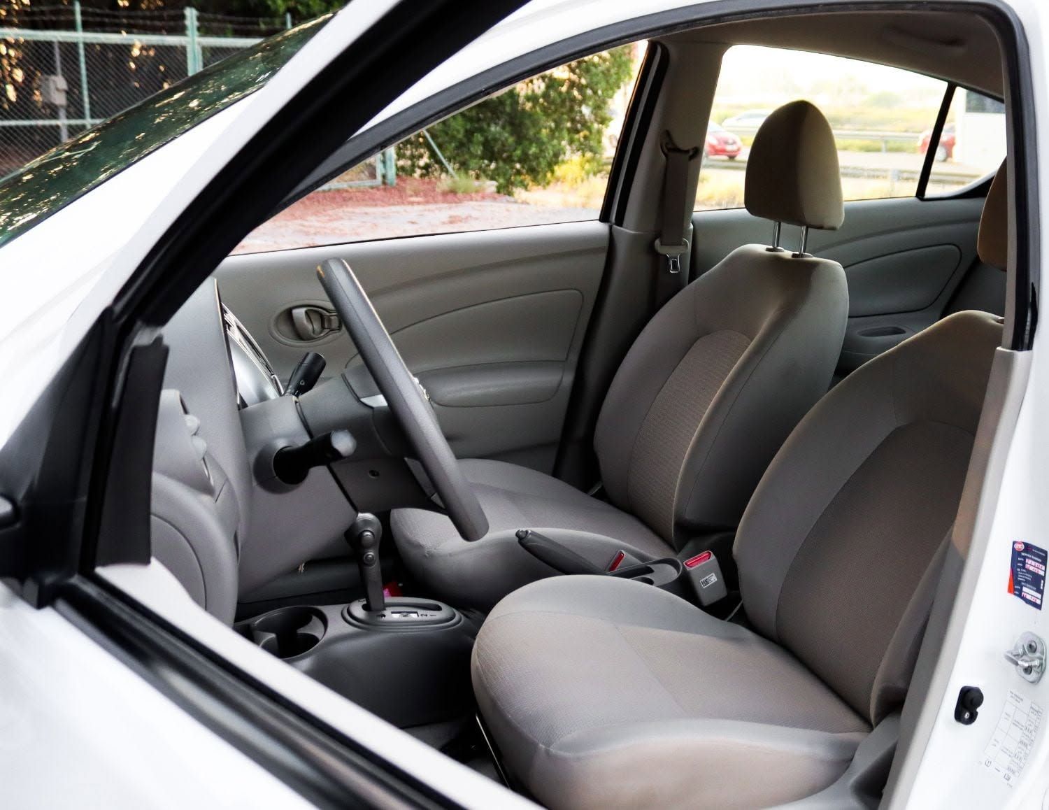 2024 Nissan Sunny photo 2