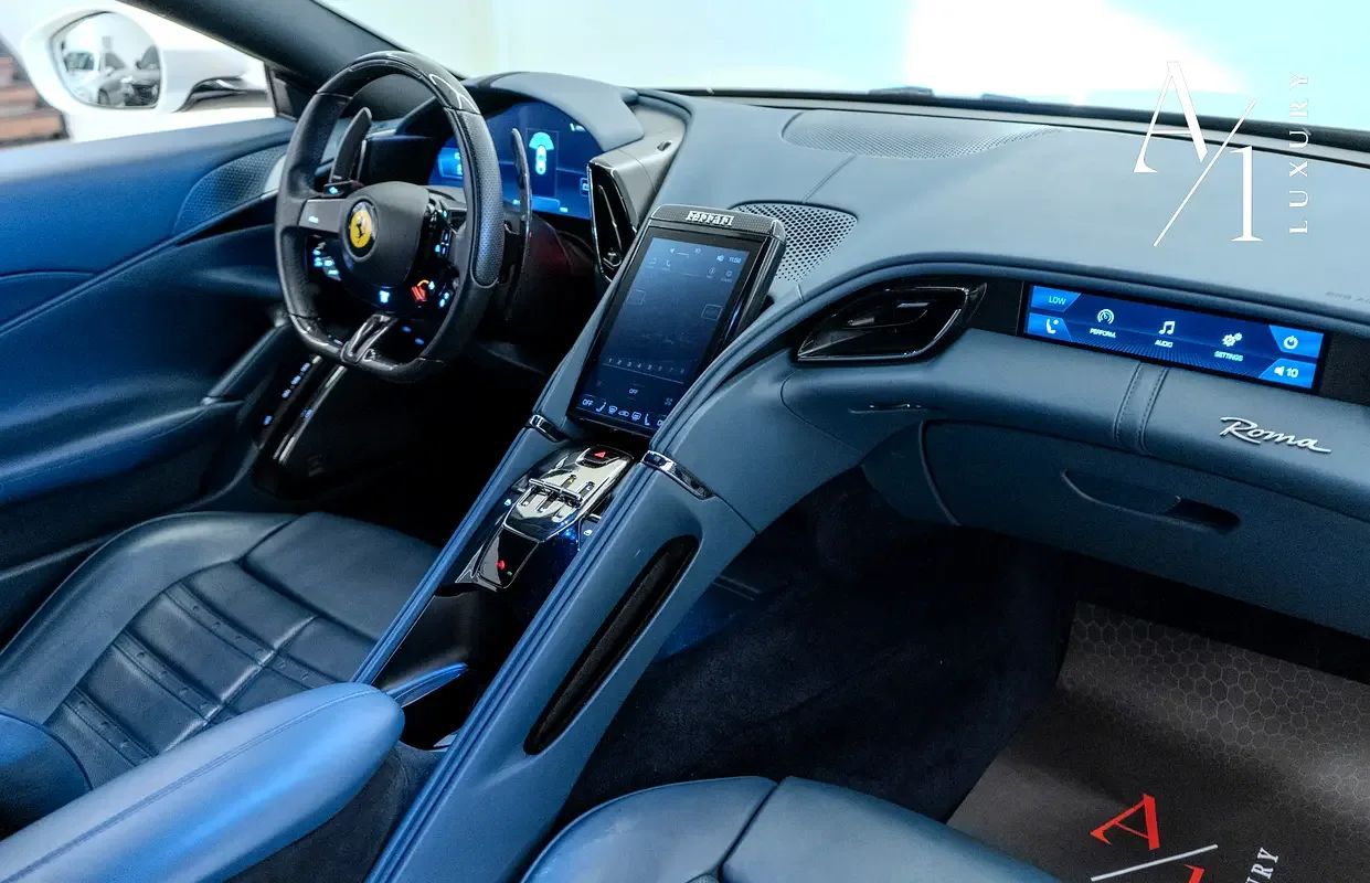 2022 Ferrari Roma photo 2