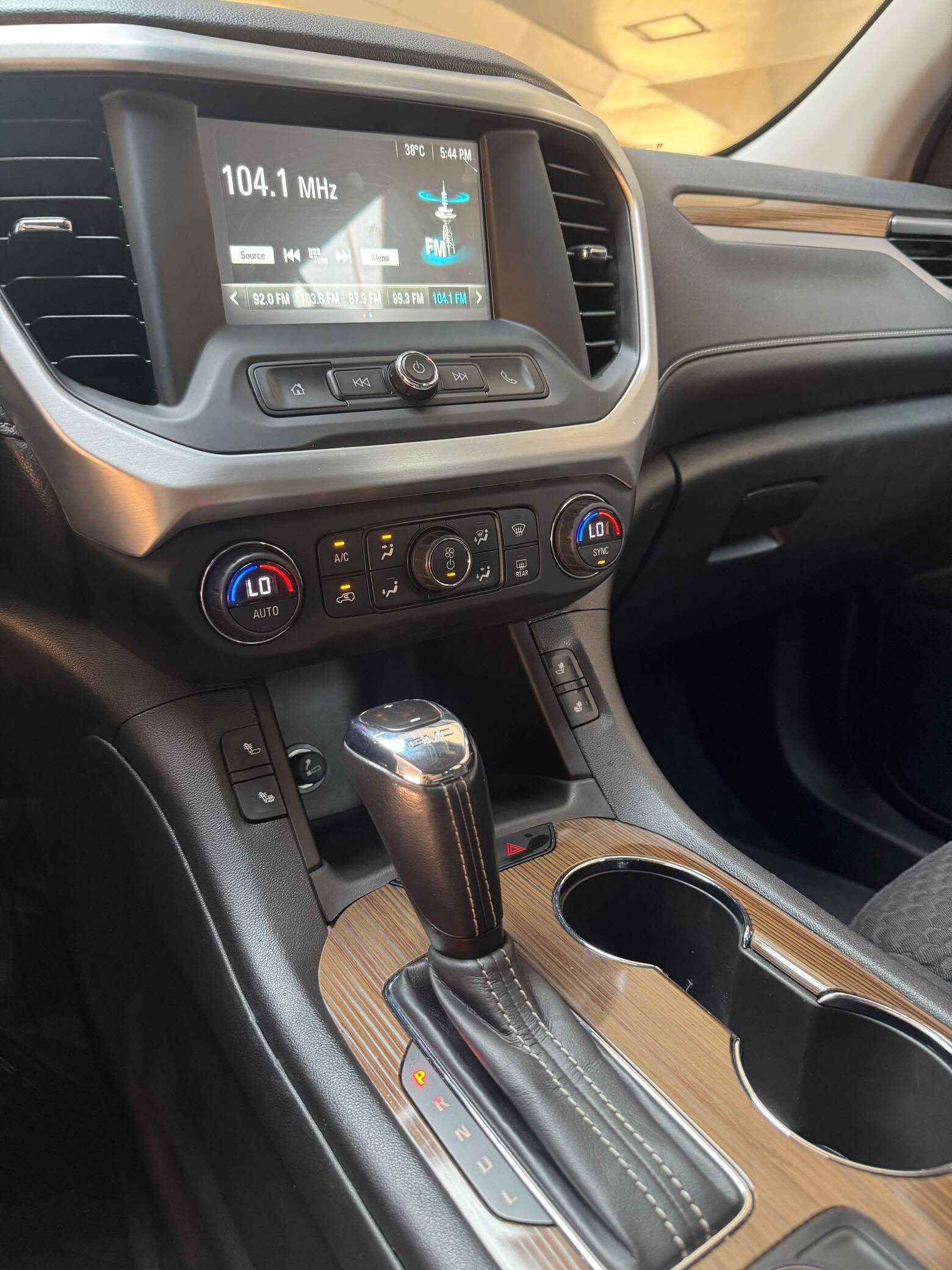 2019 GMC Acadia photo 4