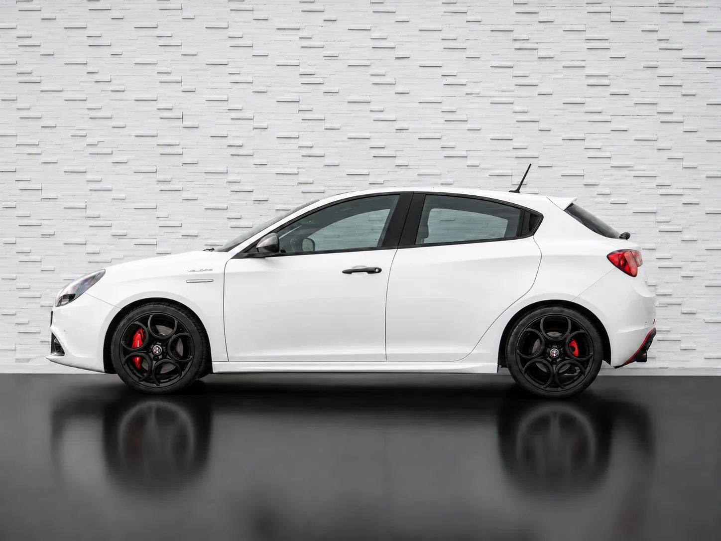 2021 Alfa Romeo Giulietta photo 2