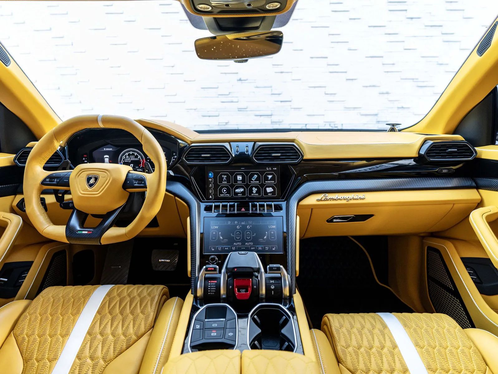 2021 Lamborghini Urus photo 4