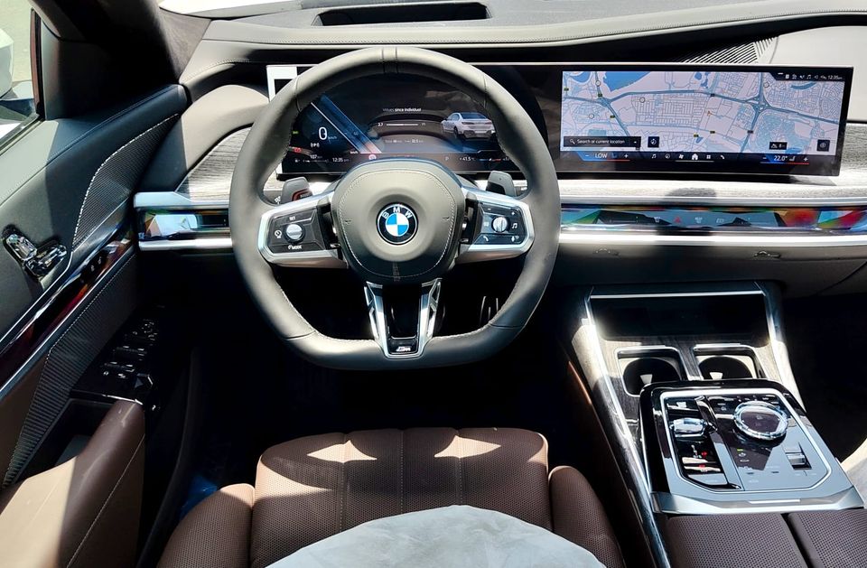 2026 BMW 740i photo 4