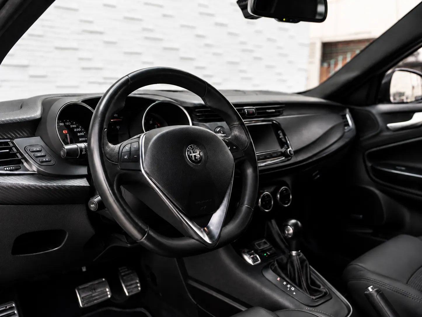 2021 Alfa Romeo Giulietta photo 3
