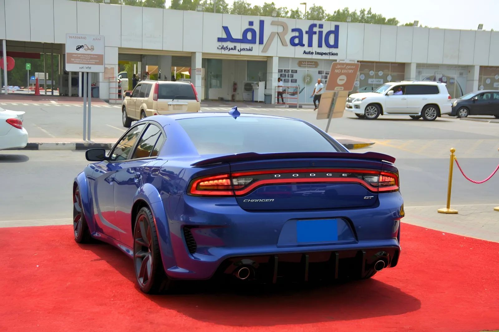 2019 Dodge Charger photo 5