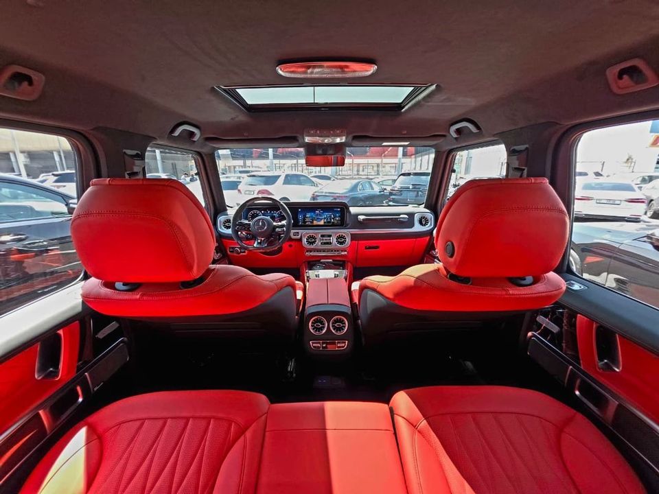 2026 Mercedes-Benz G63 AMG photo 3