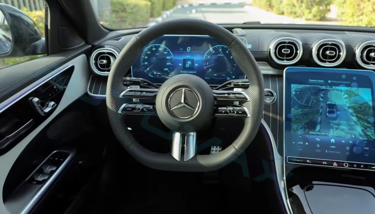 2026 Mercedes-Benz C200 AMG photo 3