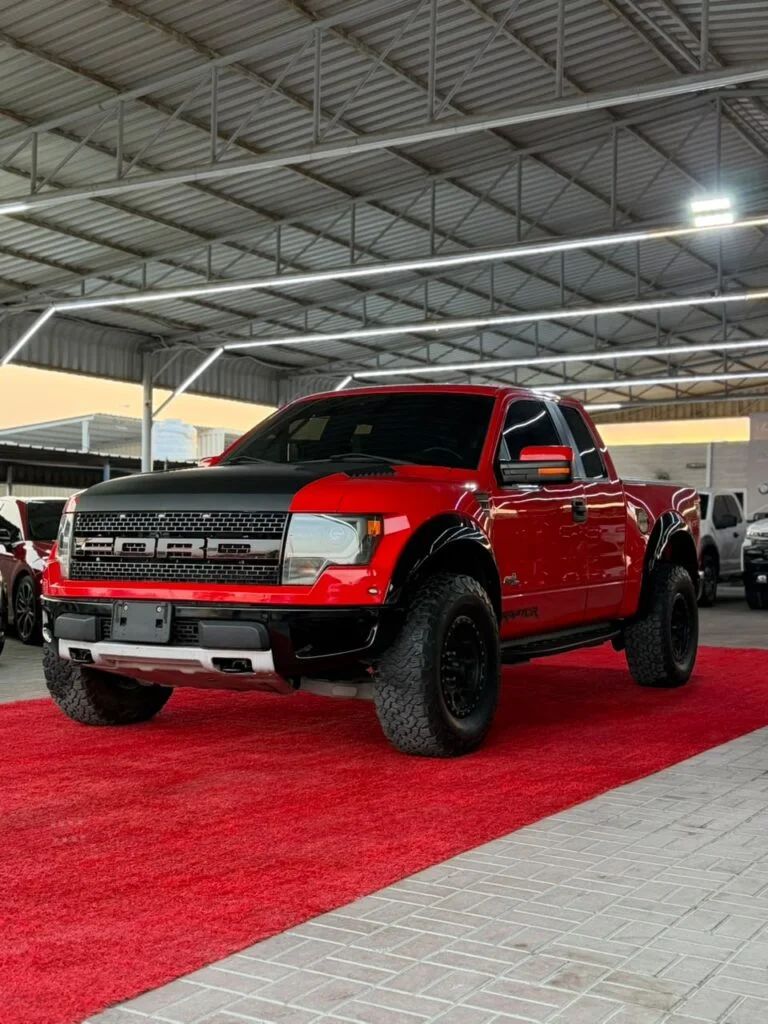 2014 Ford F-150 Raptor photo 2