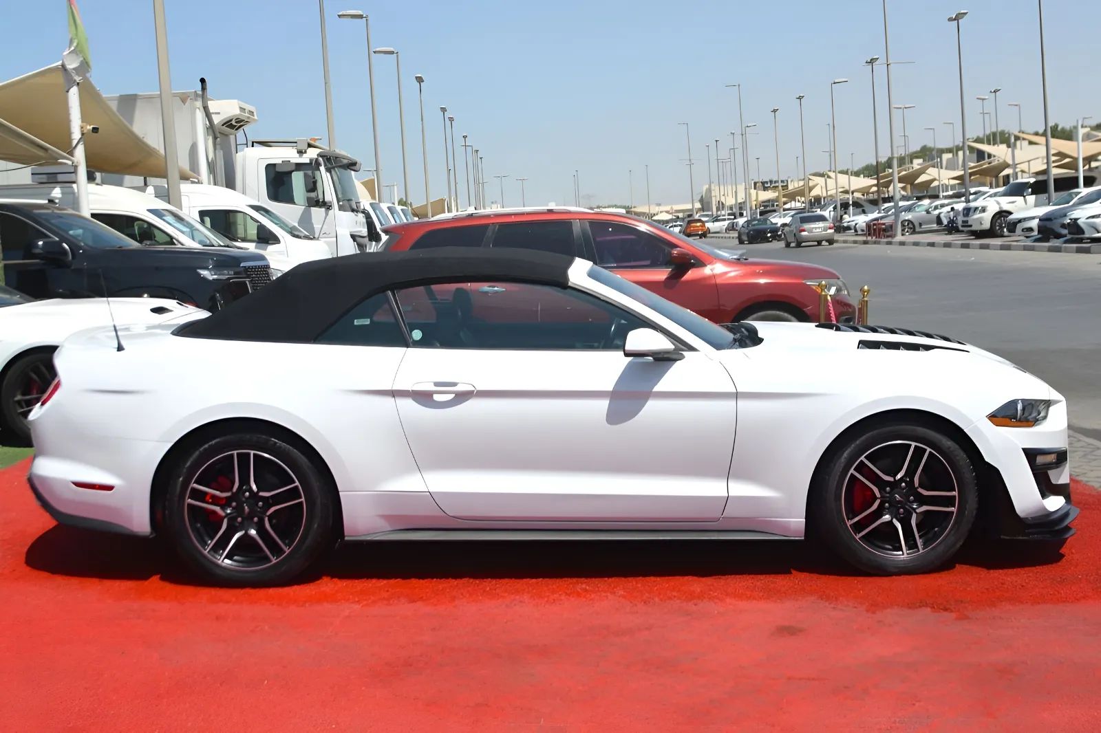 2023 Ford Mustang photo 2