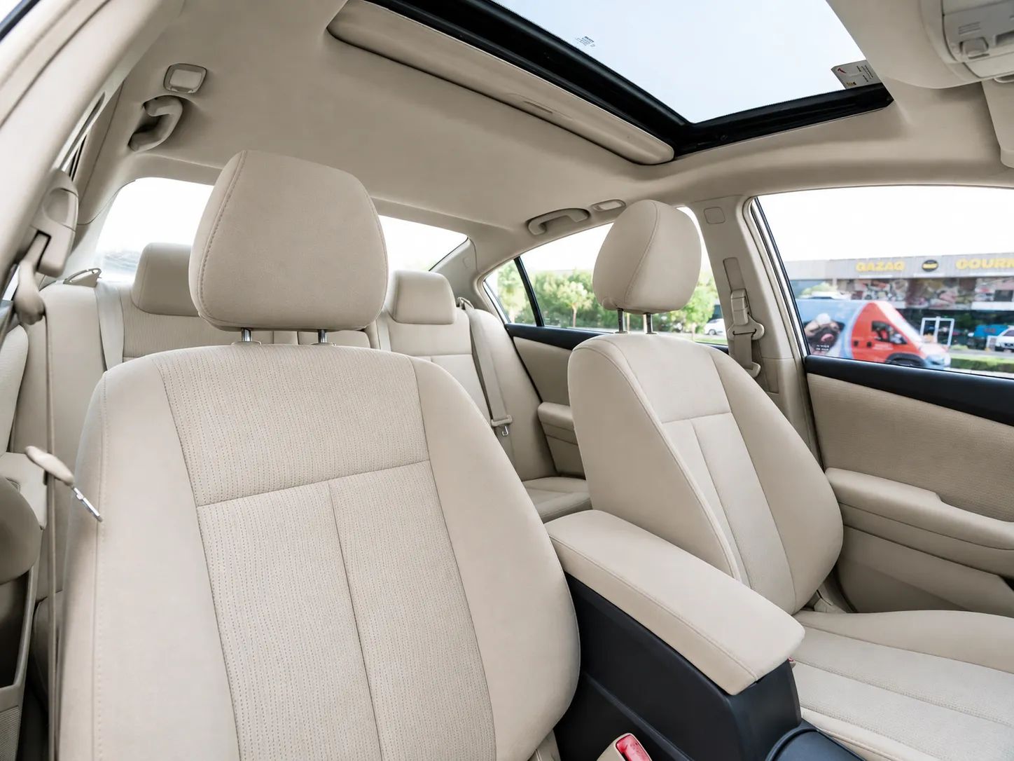 2011 Nissan Altima photo 5