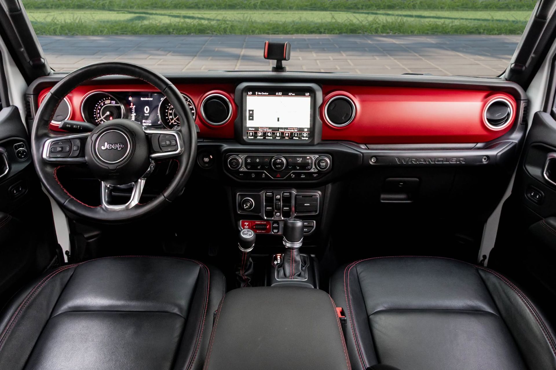 2023 Jeep Wrangler photo 3