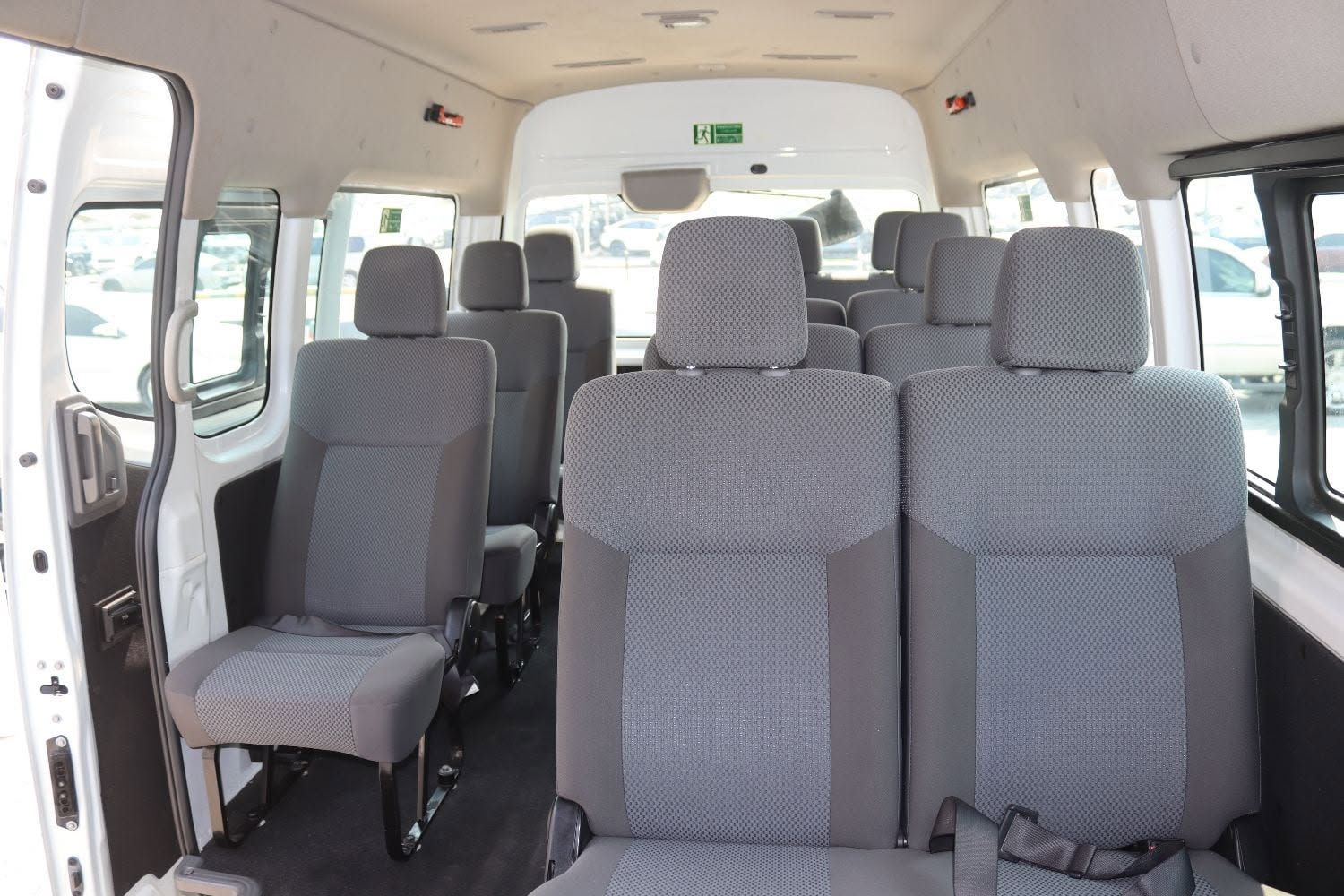 2022 Nissan Urvan photo 5