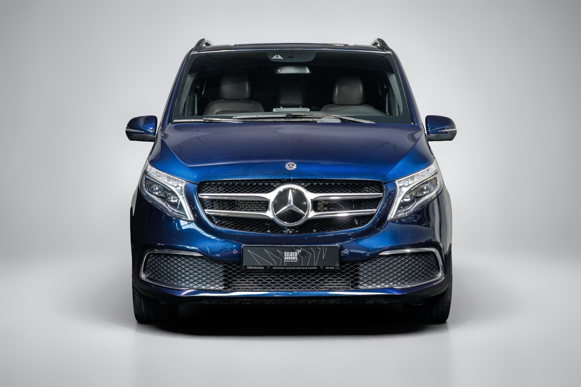 2020 Mercedes-Benz V-Class photo 2