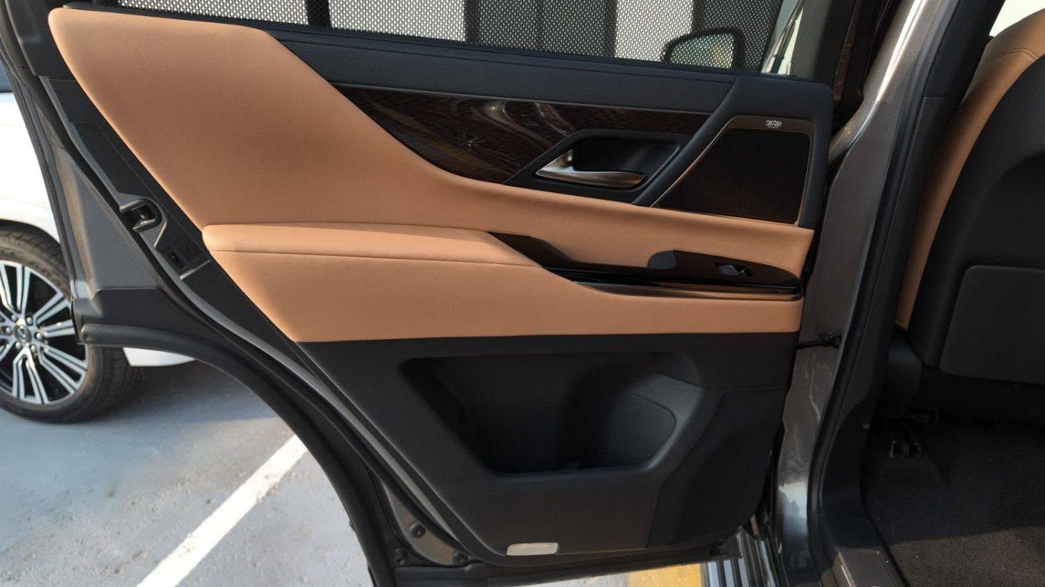 2026 Lexus LX 600 photo 5