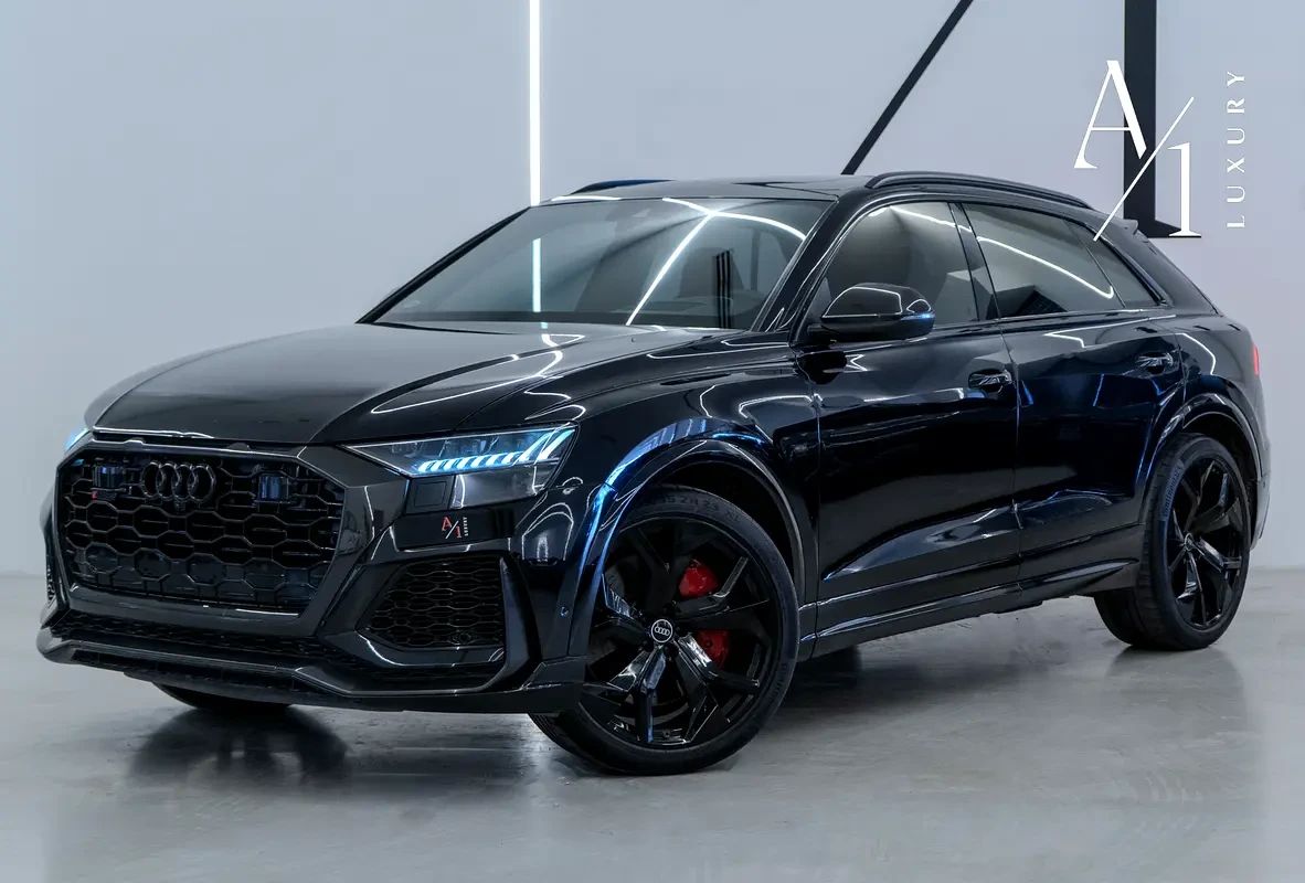 2021 Audi RS Q8 photo 2