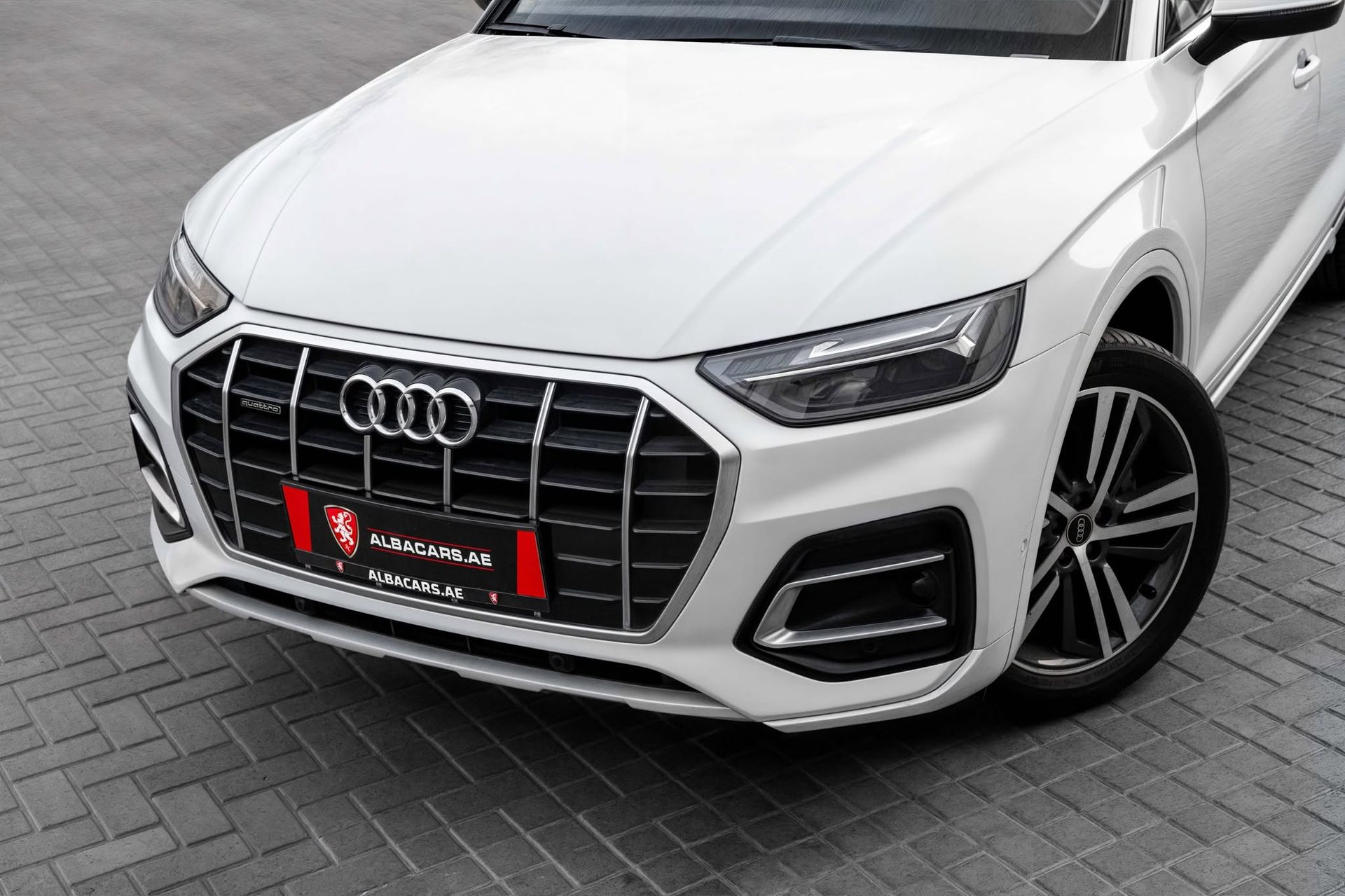 2023 Audi Q5 photo 2