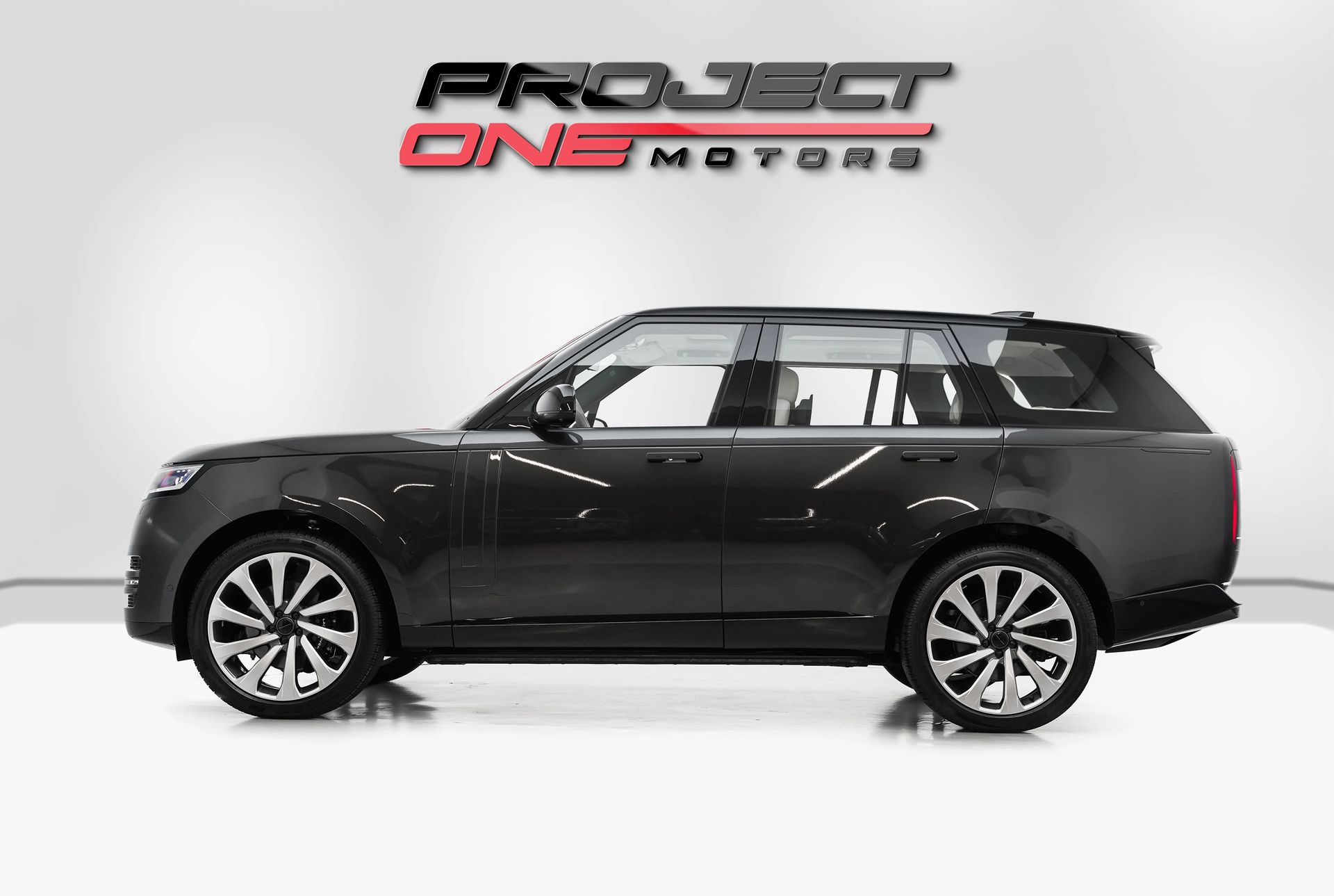 2026 Land Rover Range Rover photo 2