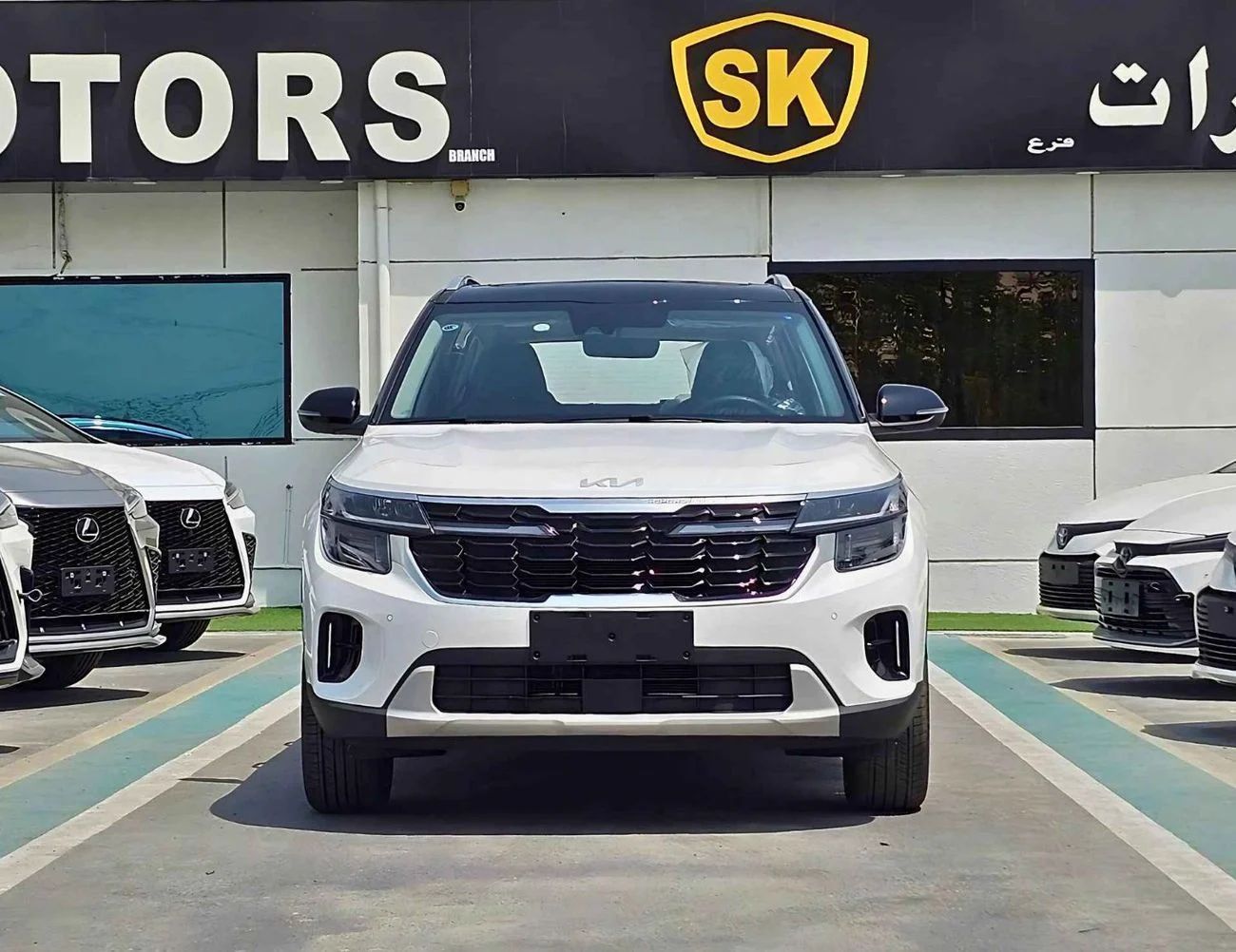 2025 Kia Seltos EX photo 2