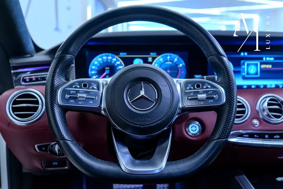 2018 Mercedes-Benz S-Class photo 4